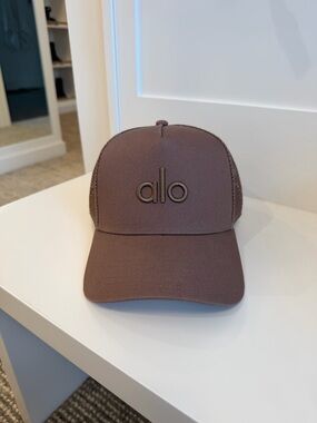 ALO Yoga Brown Trucker Hat with Embroidered Logo
